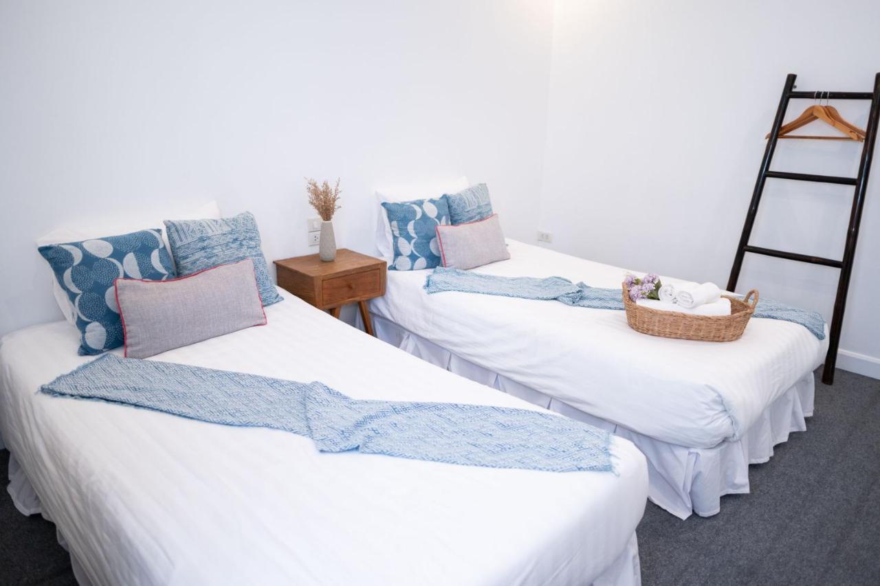 Oon Poshtel X Cafe Hostel เชียงใหม่ ภายนอก รูปภาพ